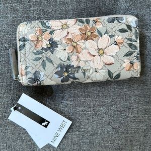 Nine West floral wallet